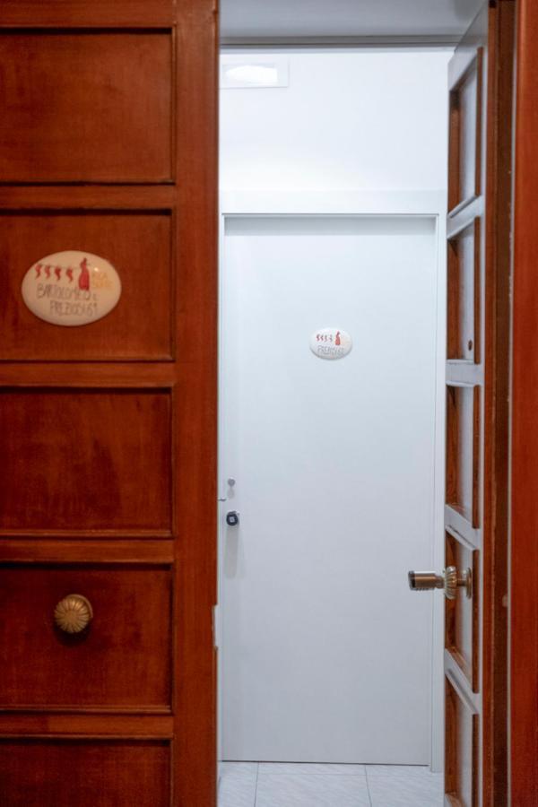 Preziosi 61 Apartment Naples Luaran gambar